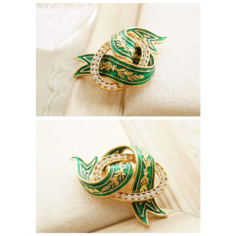 Elegant Green Wave Modell Rhinestone Utsmykning Legering Brosje For Kvinner Skjerf Klær Ornament Tilbehør Brystnål Dame Smykker