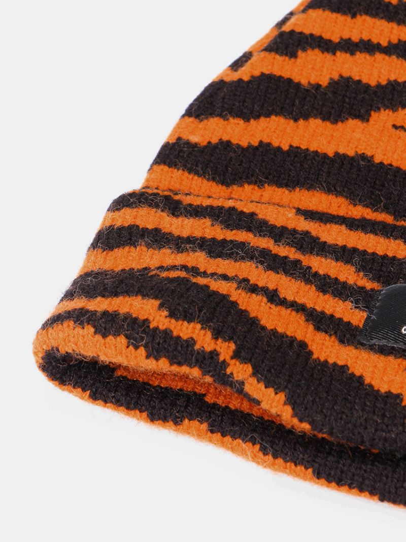 Unisex Akrylstrikket Sebramønster Brev Stoffetikett Mote Varme Brimless Beanie Hat