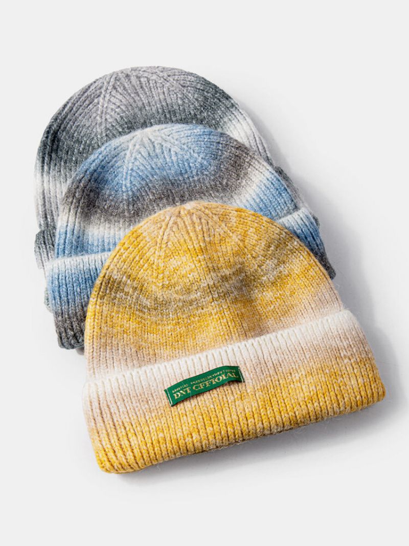 Unisex Strikket Tie-dye Gradient Farge Bokstaver Stoffetikett All-match Varme Brimless Beanie Utleier Cap Skull Cap