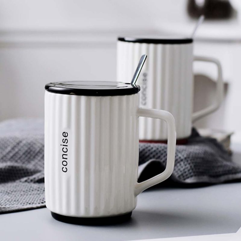 Creative Simple Ceramic Cup Nordic Household Milk Cup Med Lokk Skje Kontordrikkekrus