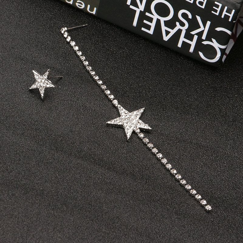 Uregelmessig Elegante Øredobber Star Rhinestone Tassel