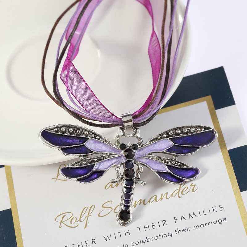 Trendy Fargerik Dragonfly Anheng Halskjeder Rhinestones Stoff Kvinners Lange