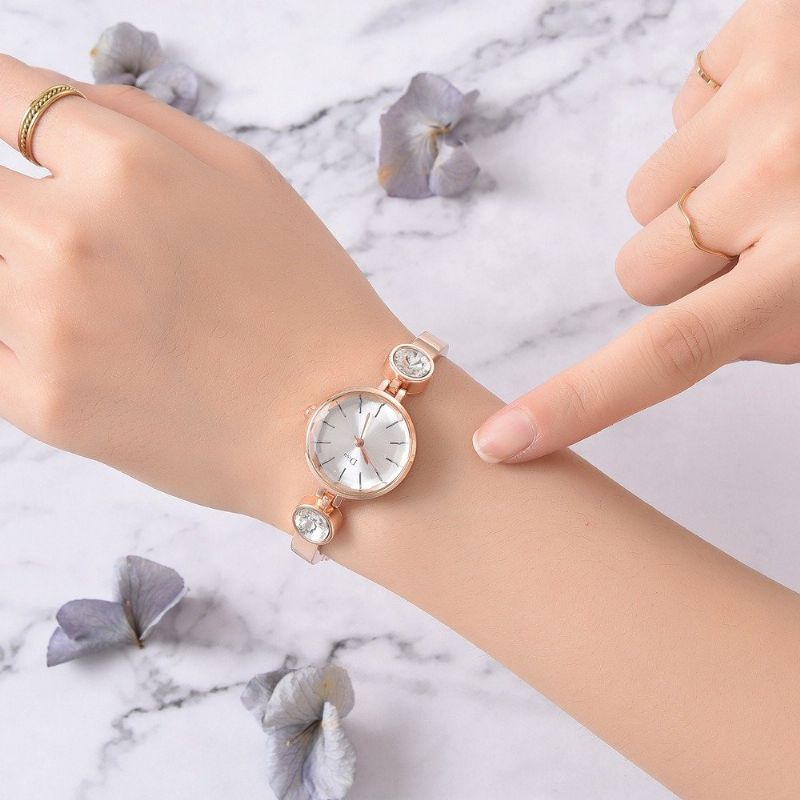 Elegant Stil Kvinner Watch Diamond Rustfritt Stål Delikat Armbånd Quartz