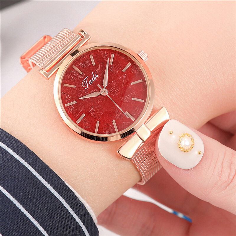 Mote Elegante Dameklokker Rose Gold Alloy Justerbar Band Case No Number Dial Quartz Watch