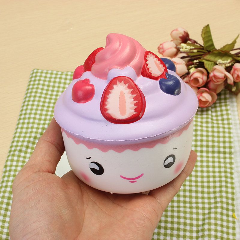 Leilei Squishy Strawberry Frukt Ice Cream Cup Cupcake Slow Rising Original Emballasje Collection Gift