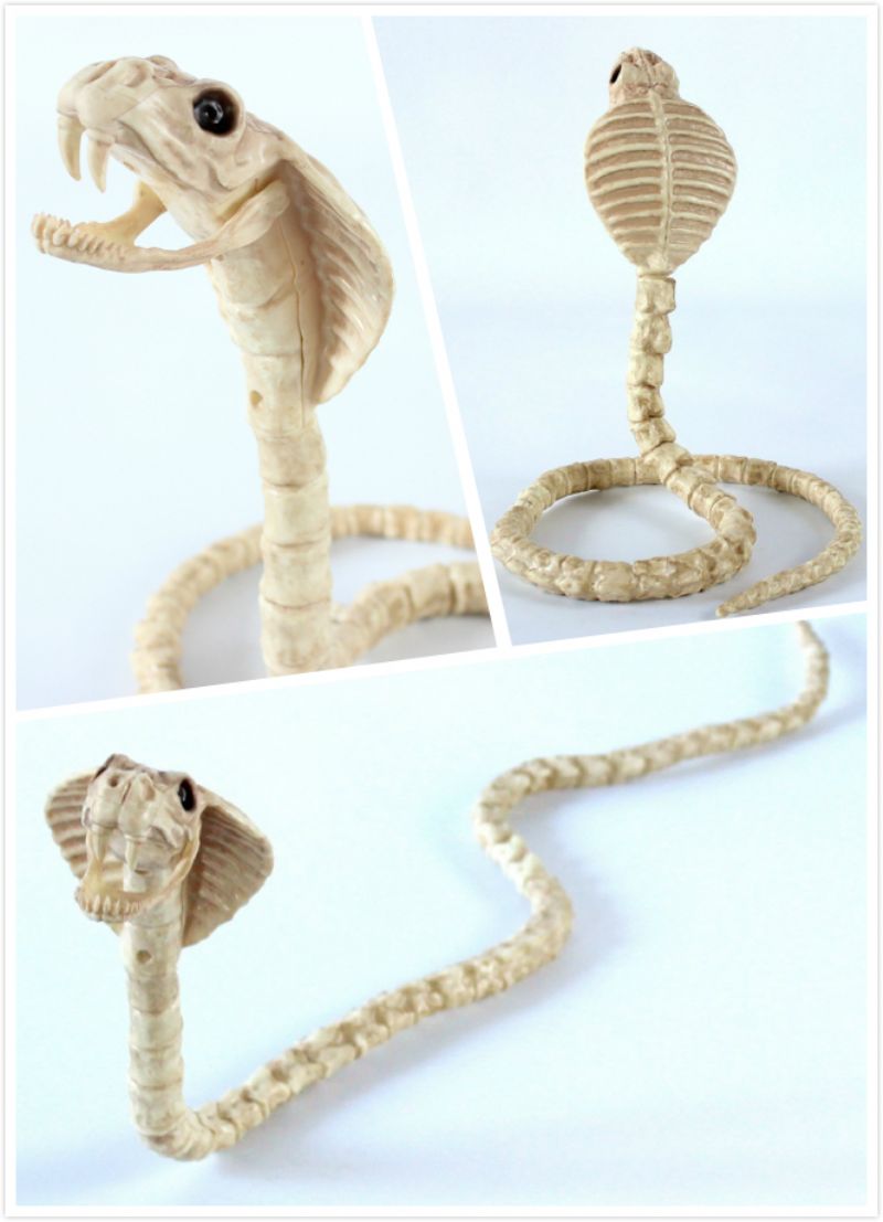 Skjelett Cobra Snake Bone Haunted House Decoration Bendable Body