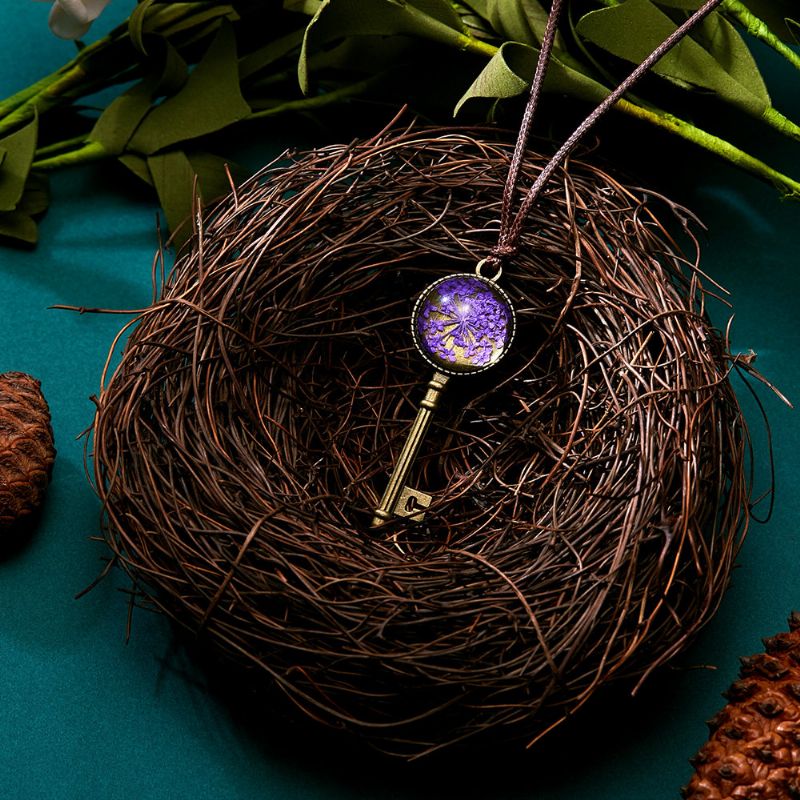 Bohemian Naturlig Tørket Blomst Inni Metall Nøkkel Anheng Halskjeder Vintage Utsøkt Gave For Kvinner