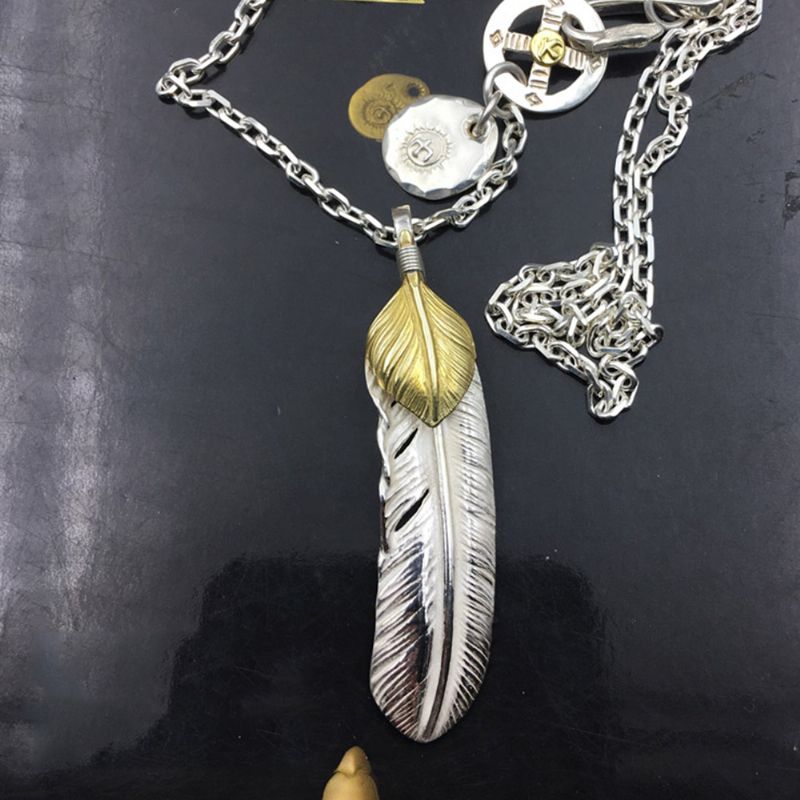 Goro Yishi Art Erosion Feather Halskjede Sterling Silver Claw Pendant Taijiao Chain Utsøkt Motemodell Smykkeanheng