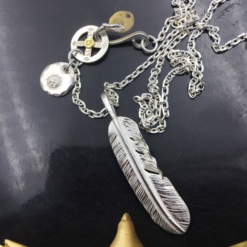 Goro Yishi Art Erosion Feather Halskjede Sterling Silver Claw Pendant Taijiao Chain Utsøkt Motemodell Smykkeanheng