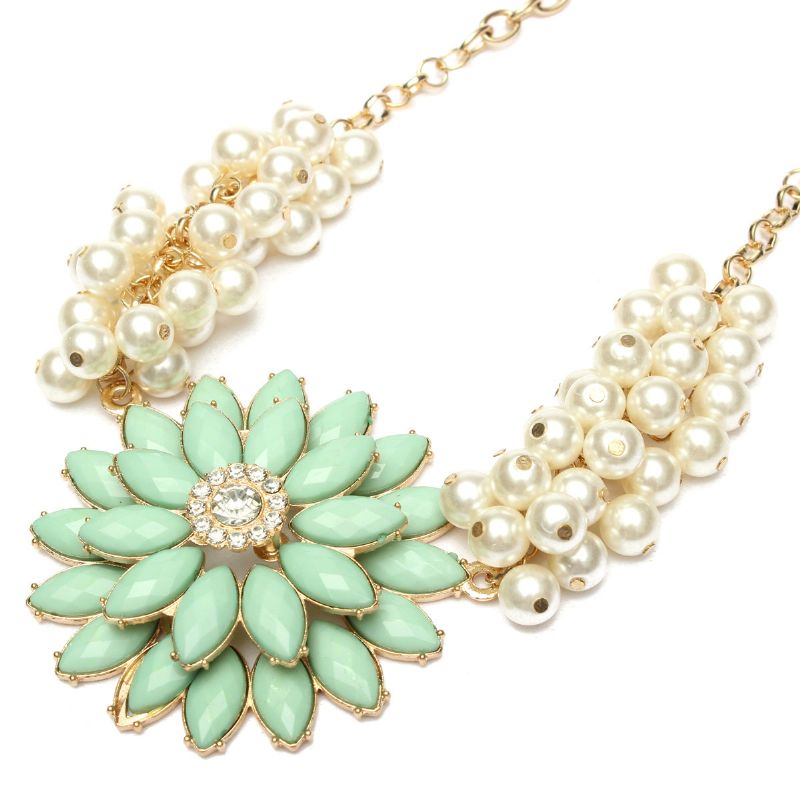 Metal Flower Pearl Collar Bib Statement Halskjede