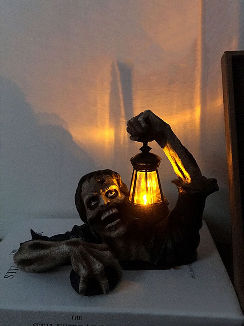 1 Pc Lanterne Zombie Resin Statue Hage Landskap Dekorasjon Hjem Skrivebord Personlighet Skrekk Karakter Skulptur Halloween Håndverk