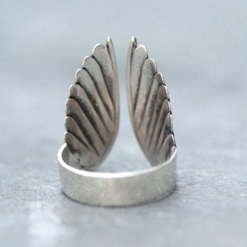 2023 Angel Wing Style Ring Retro Legering Farget Svart Med Åpningsstørrelse