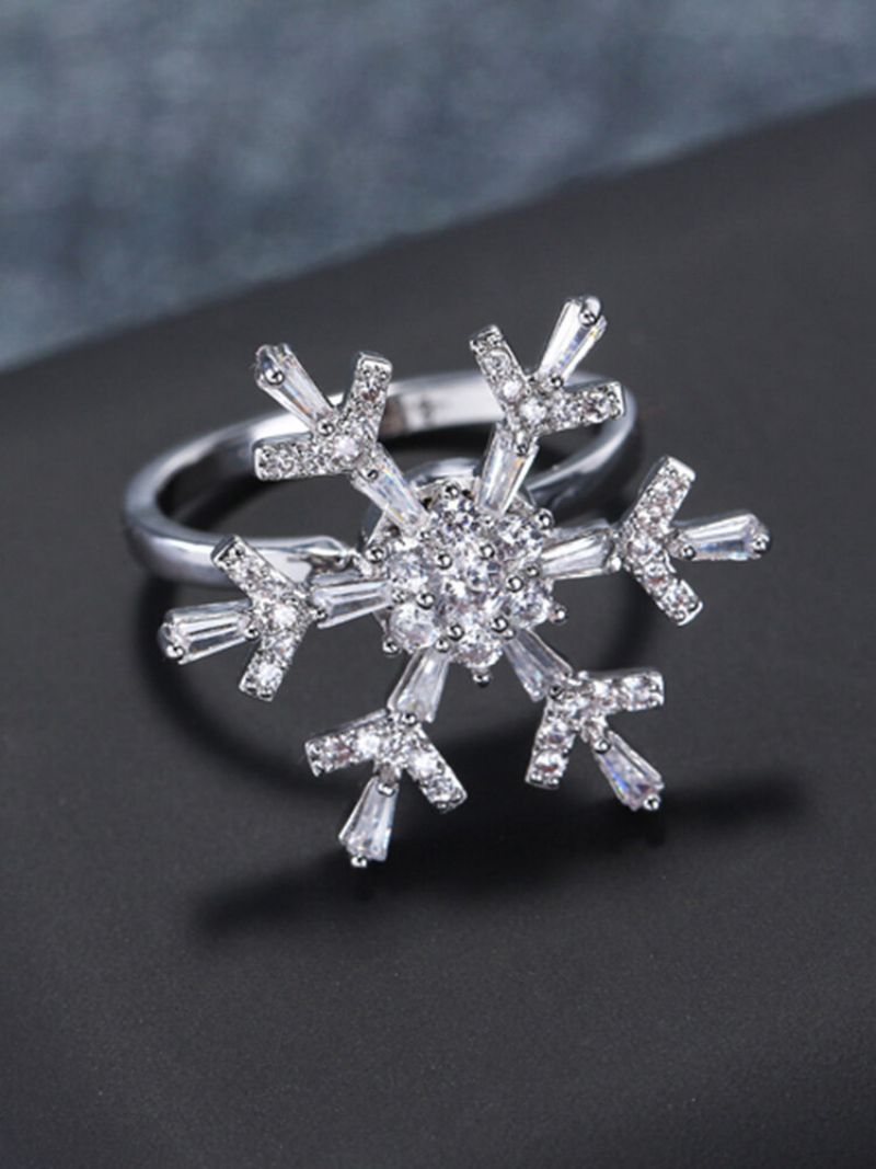 Blendende Zirconia Flower Windmill Snowflake Charm Roterbare Mote Sølvringer