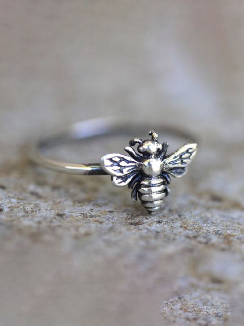 Vintage Metal Bee Ring Enkel Tredimensjonal Dyrering