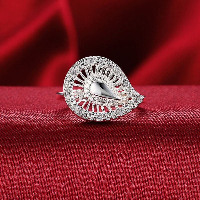 Yueyin Luxury Ring Water Drop Zircon