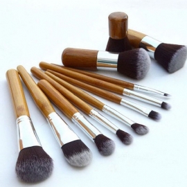 11 Stk Makeup Kosmetiske Børster Verktøysett Med Bambushåndtak Smooth Foundation Øyenskygge Eyeliner Powder Blush Brushes