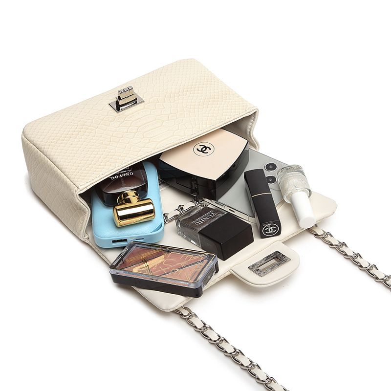 Crossbody Chain Bag 2023 Summer Snake Pattern Bag Retro Dame Bag Enkel En-skulder Liten Firkantet Veske