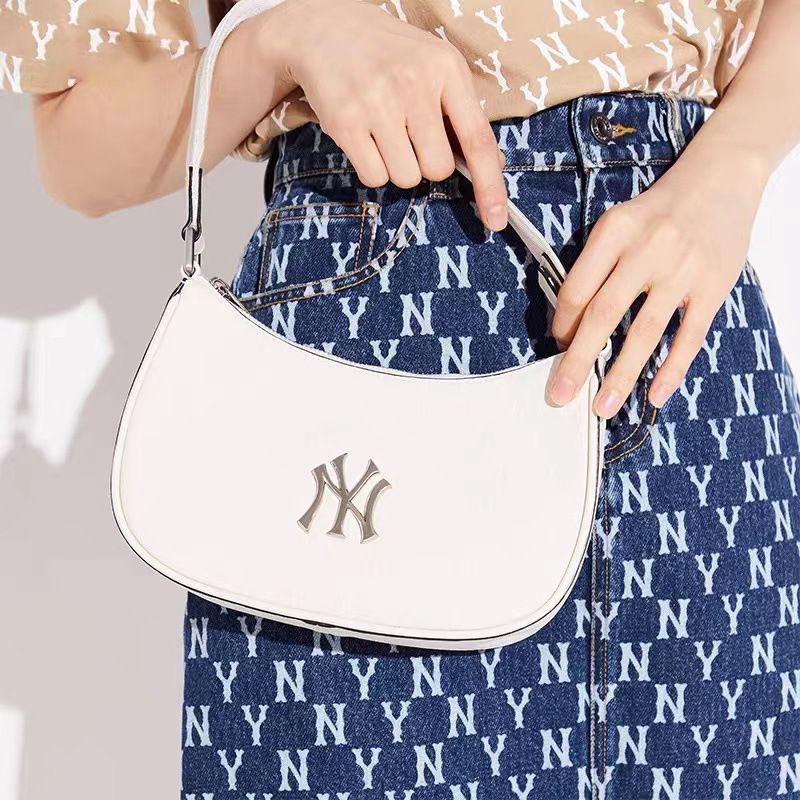 Mlb Underarmsveske Sommer High-end Feeling Nisje White Crescent Bag Skulder Håndveske Liten Veske