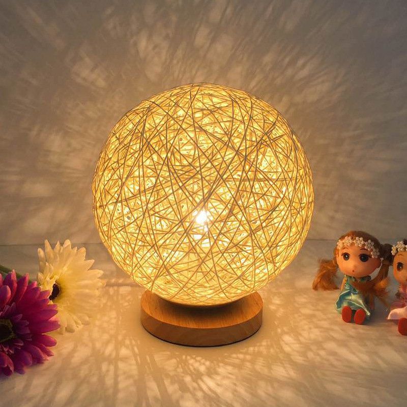 Rattan Ball Nattlys Bord Nattbordslampe Soverom Home Decor Valentine Gift