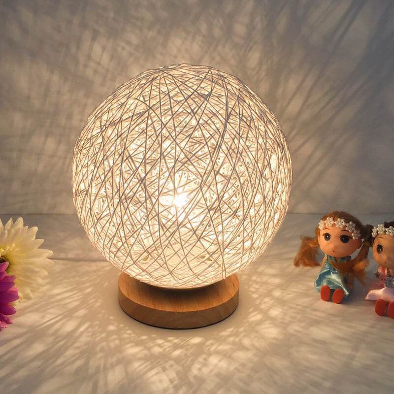 Rattan Ball Nattlys Bord Nattbordslampe Soverom Home Decor Valentine Gift